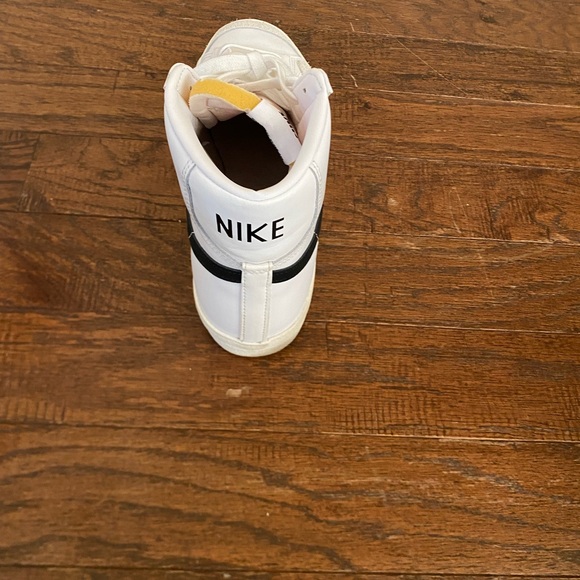 COPY - White Original Nike Blazers in mint condition - Picture 3 of 4